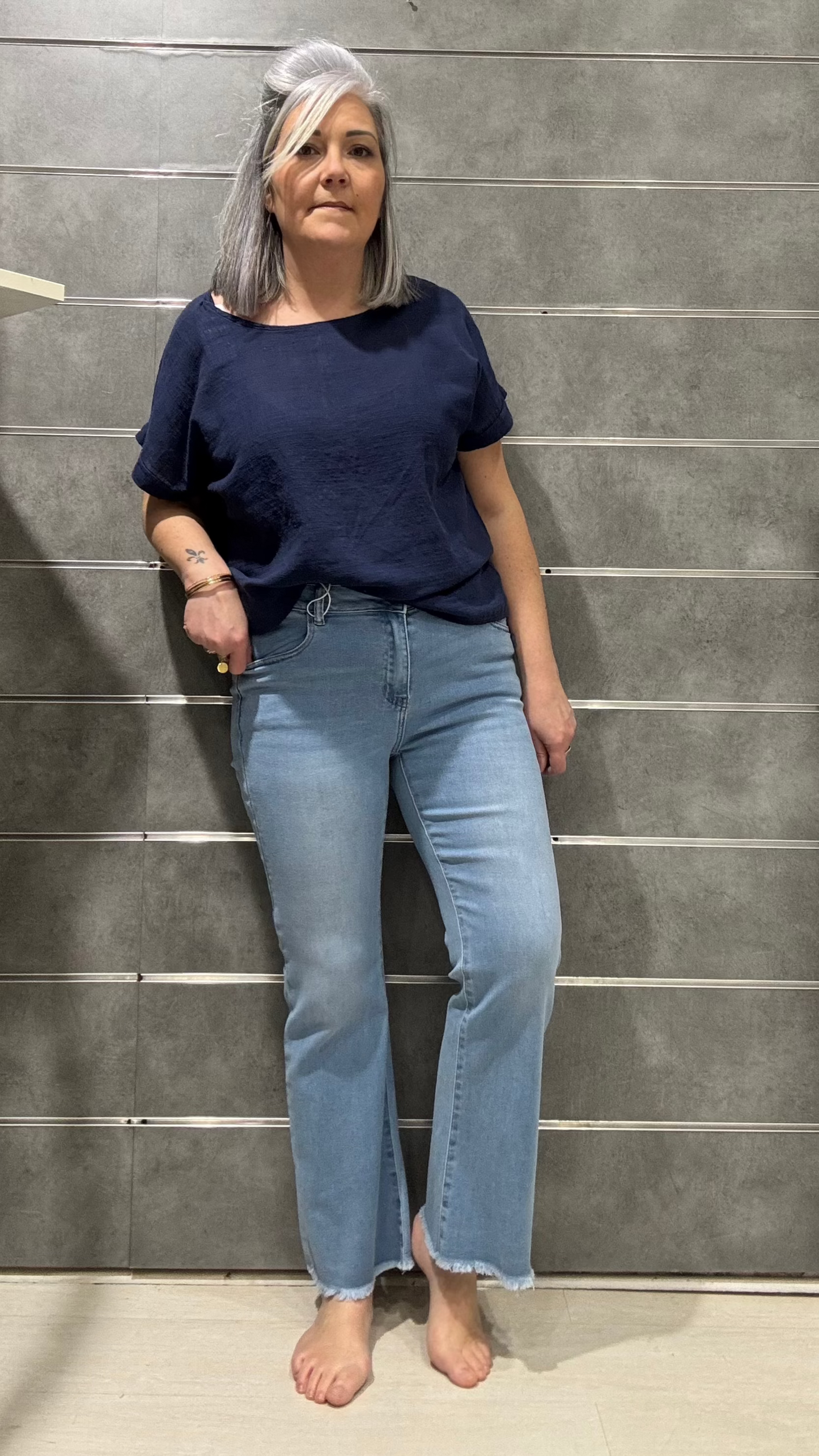 jean avec petites franges pattes d'éléphant