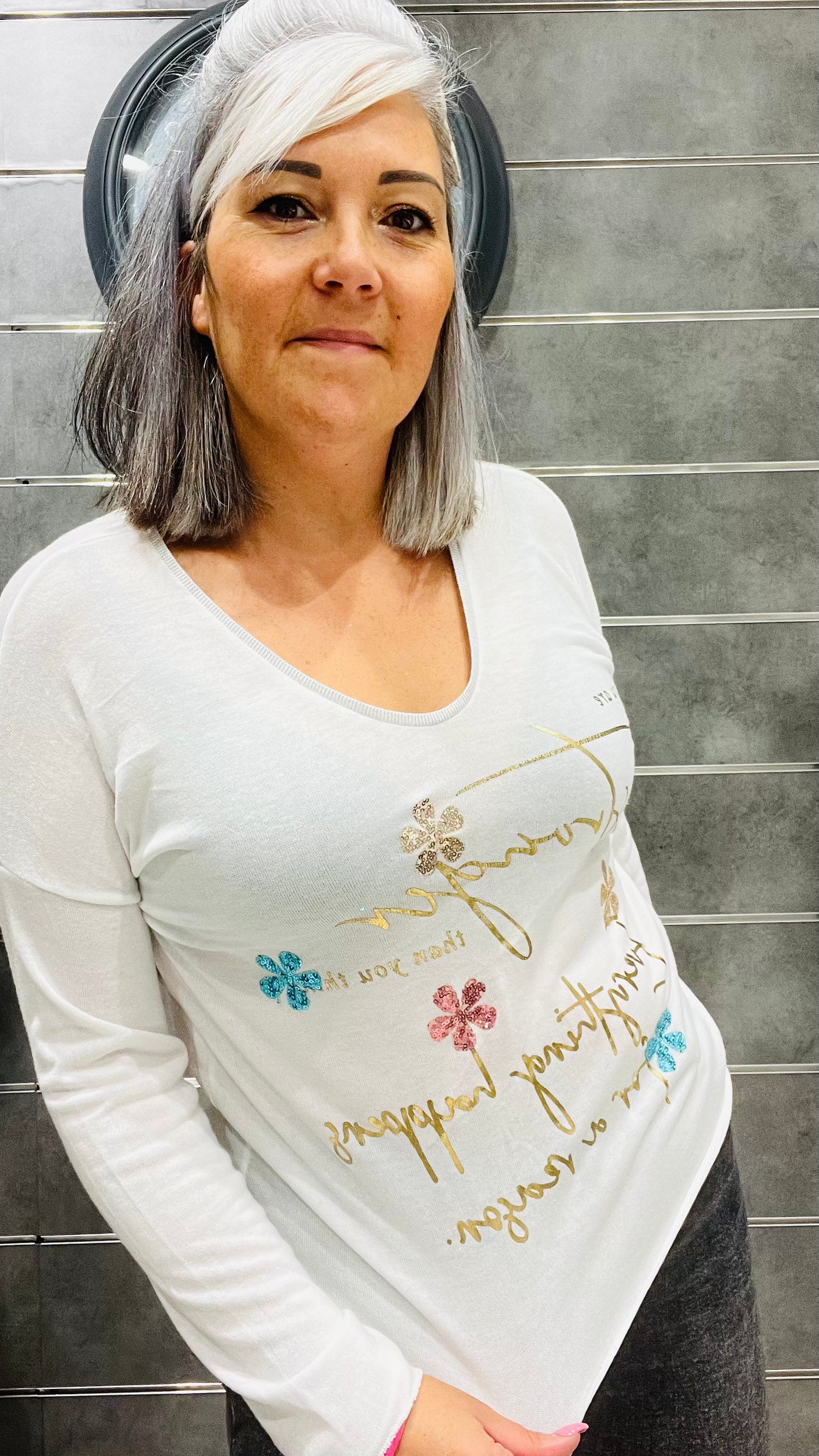 pull d'automne fin avec marguerite pailettes