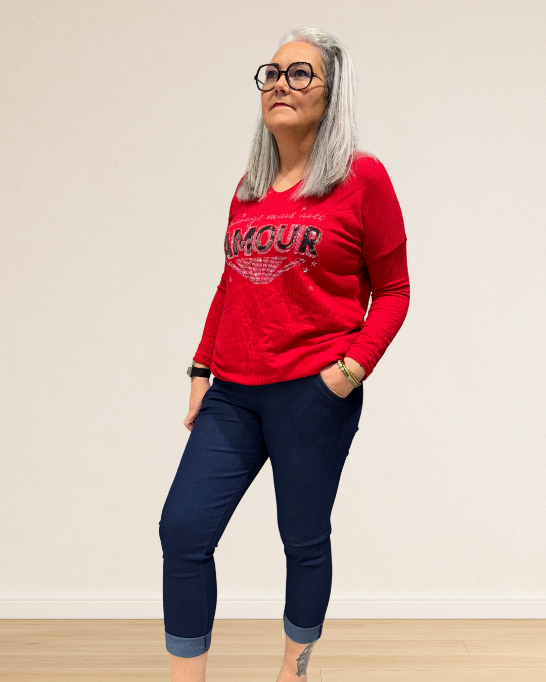 pull rouge strass jeans magique
