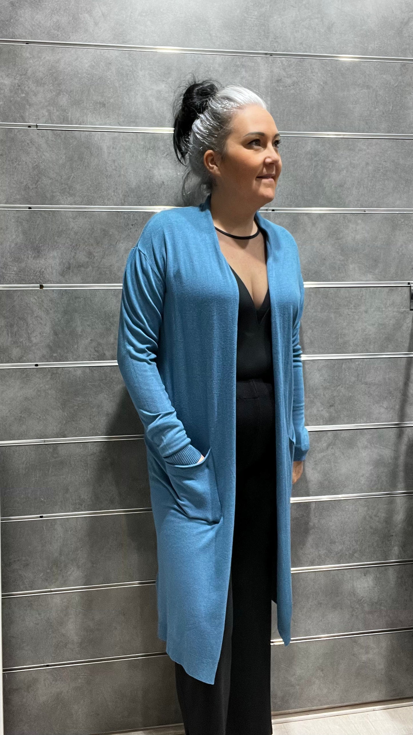 bleu canard, sans boutons, boutique Tulle