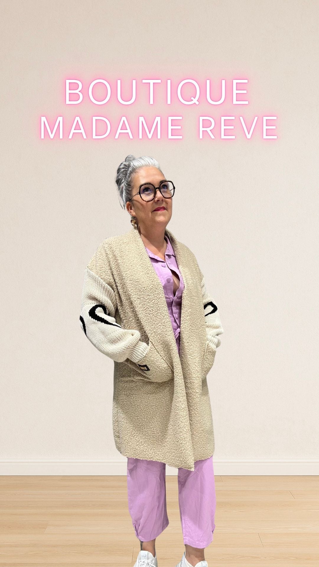 veste bi matière avec coeurs aux manches
