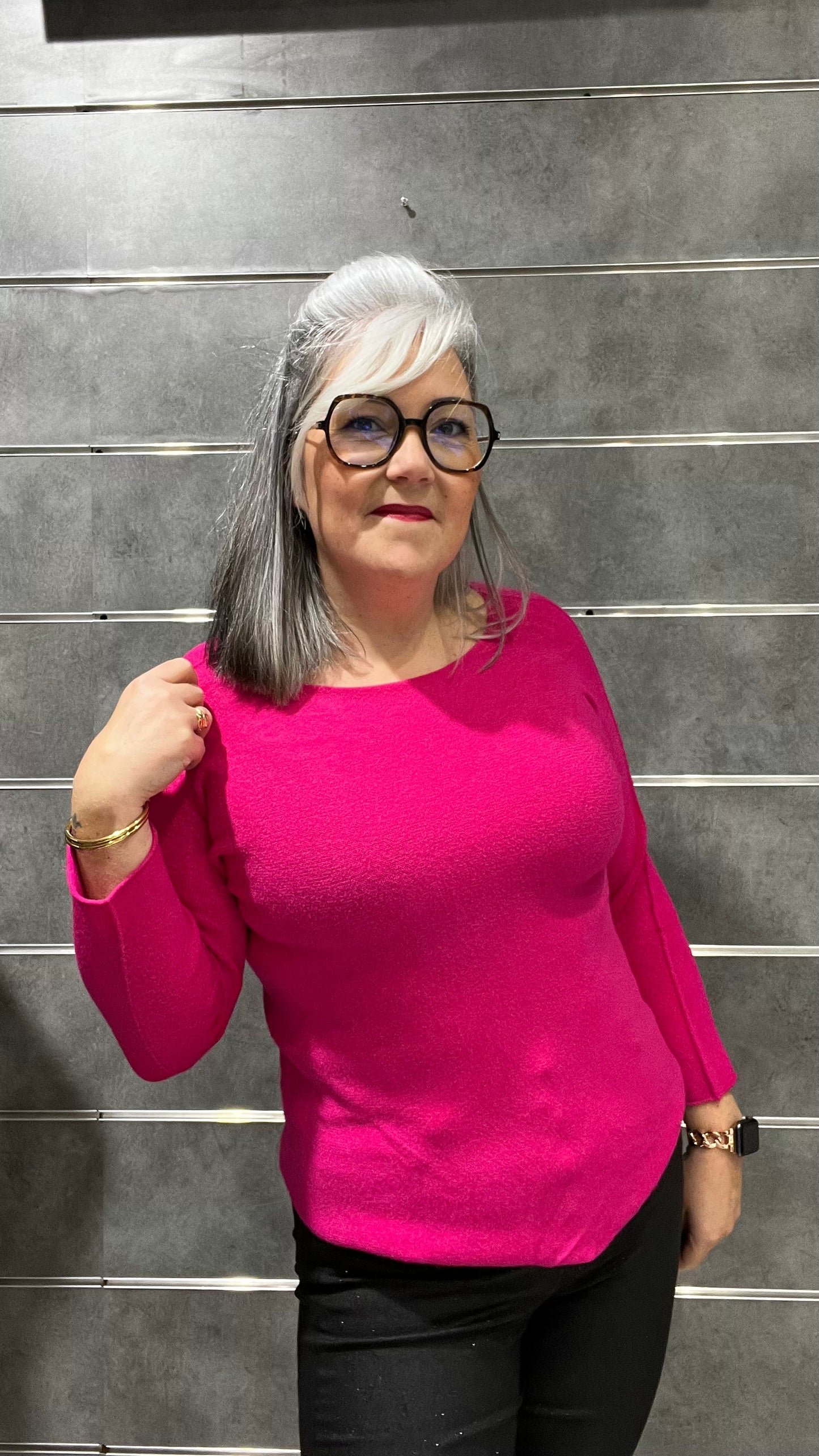 pull col rond chaud et doux rose flashy