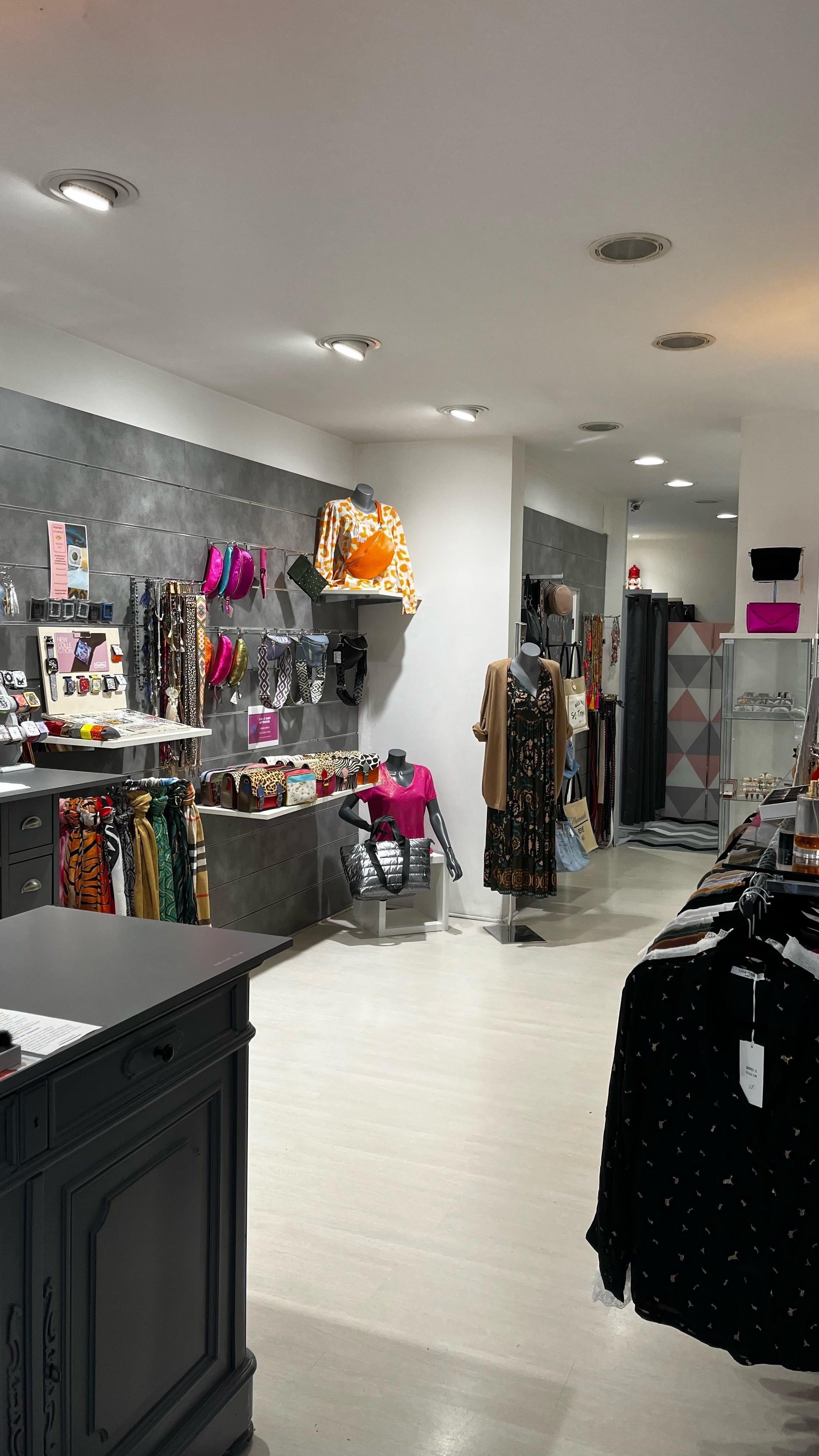 BOUTIQUE MADAME RVE -37 avenue Victor Hugo 19000 Tulle Madame rve BOUTIQUE MADAME RVE -37 avenue Victor Hugo 19000 Tulle Madame rve