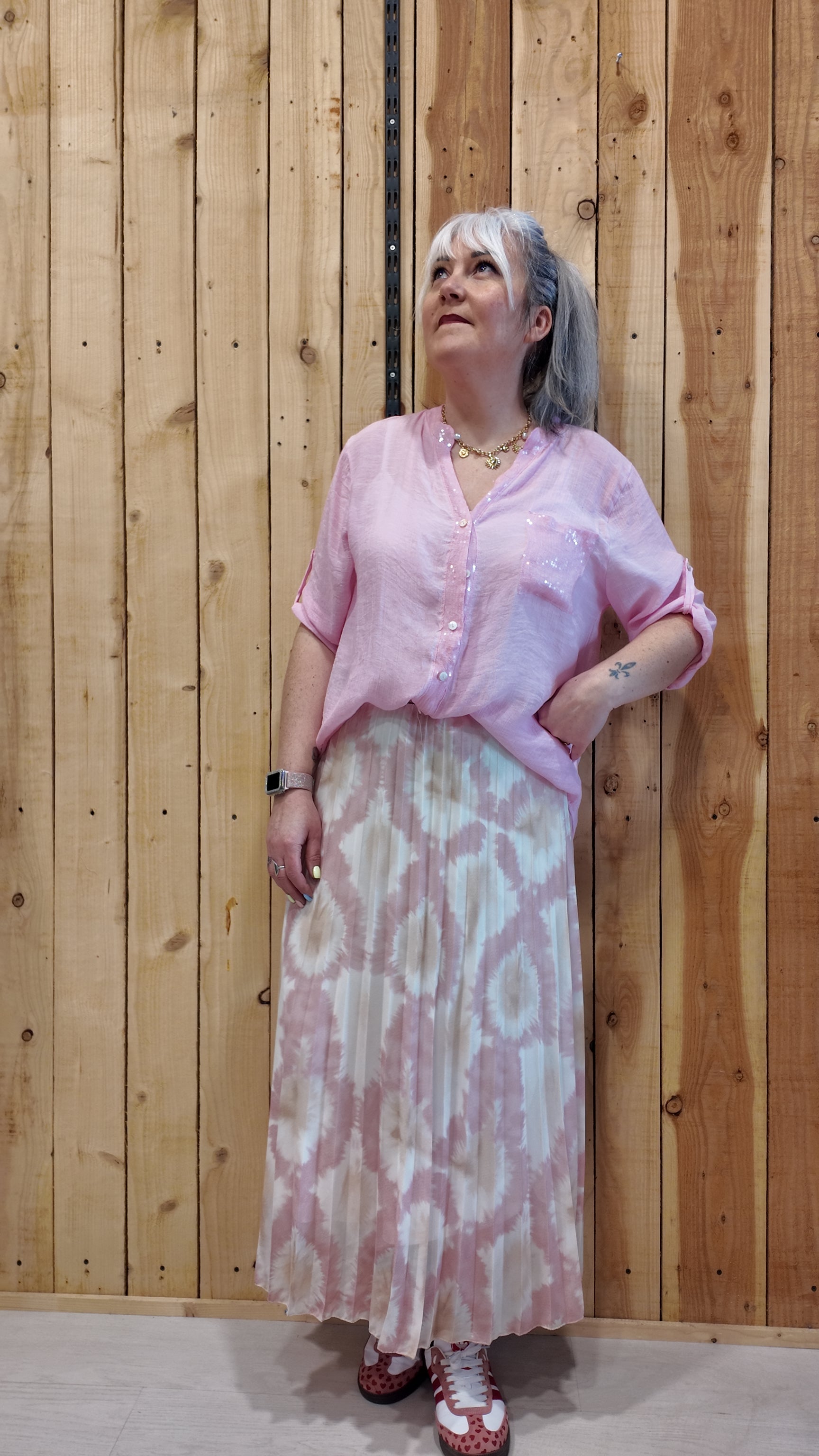 Jupe longue plissée tie and dye rose et beige look bohème chic femme