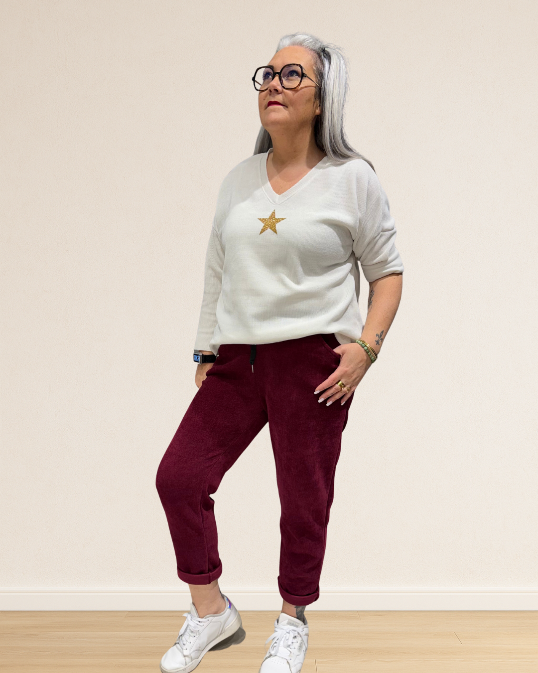 Détail de la taille élastiquée avec lien ajustable du pantalon magique