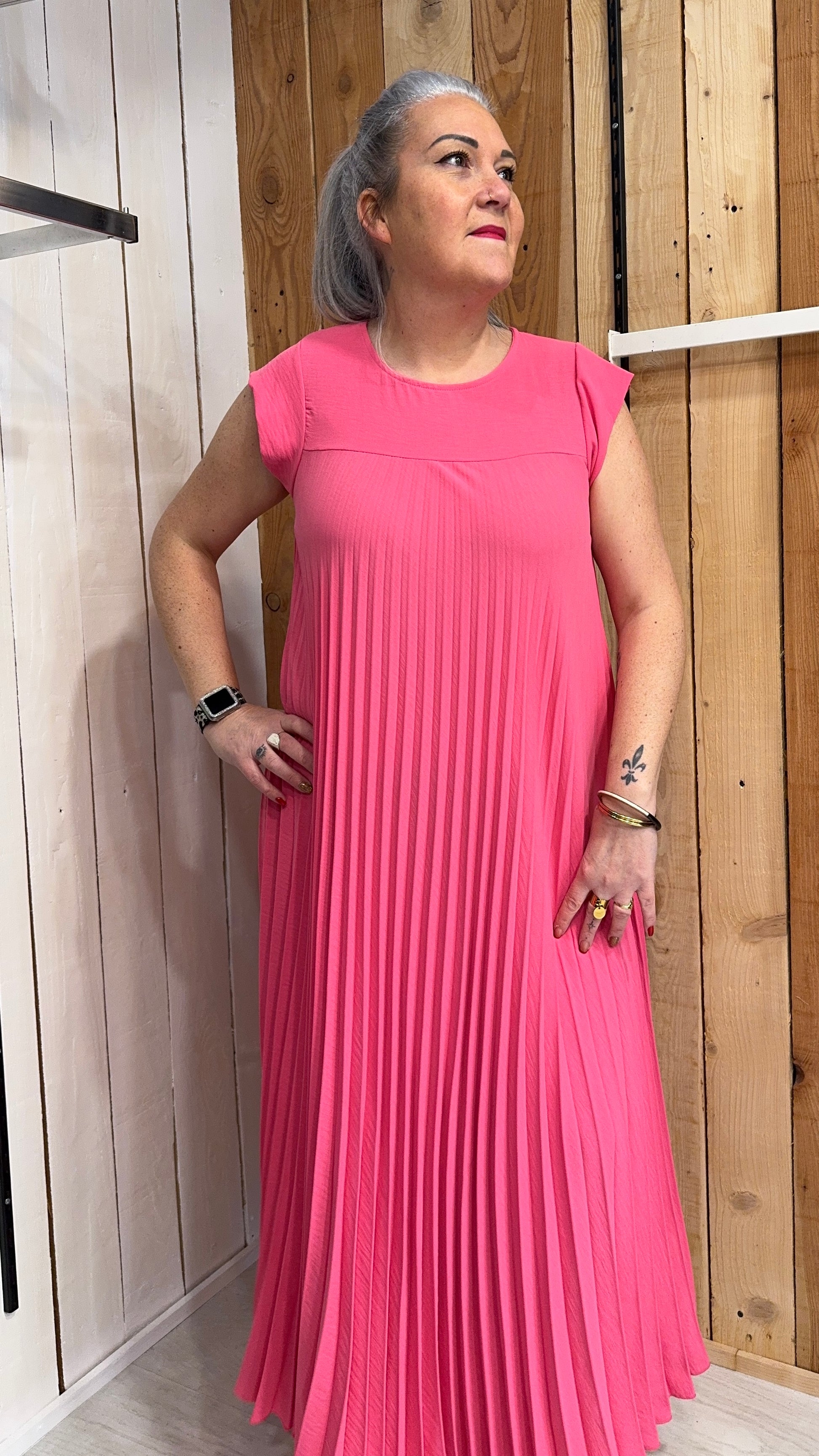 robe col v plissée élégante 