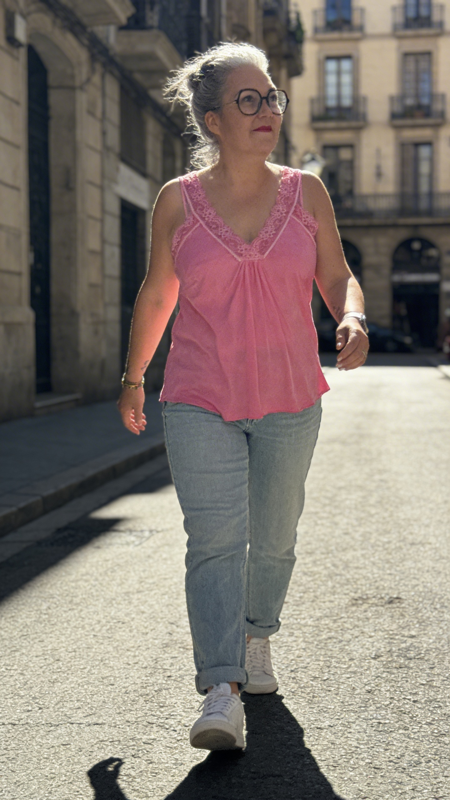 top femme viscose dentelle recherché

