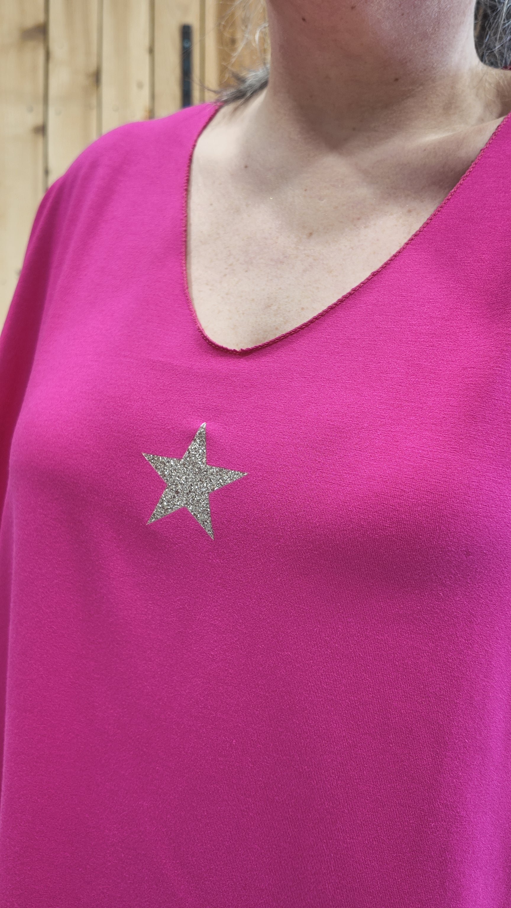 T-shirt femme grande taille détail étoile dorée sur poitrine