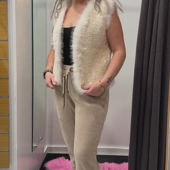 idée tenue fêtes femme chic et confortable