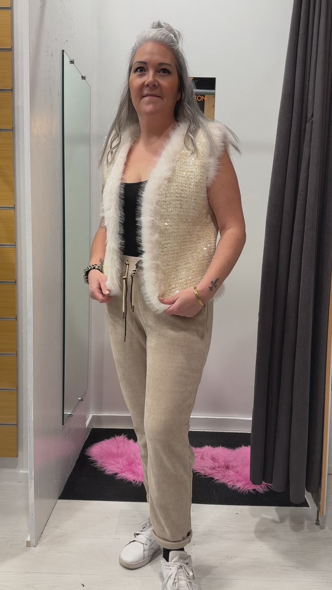 idée tenue fêtes femme chic et confortable
