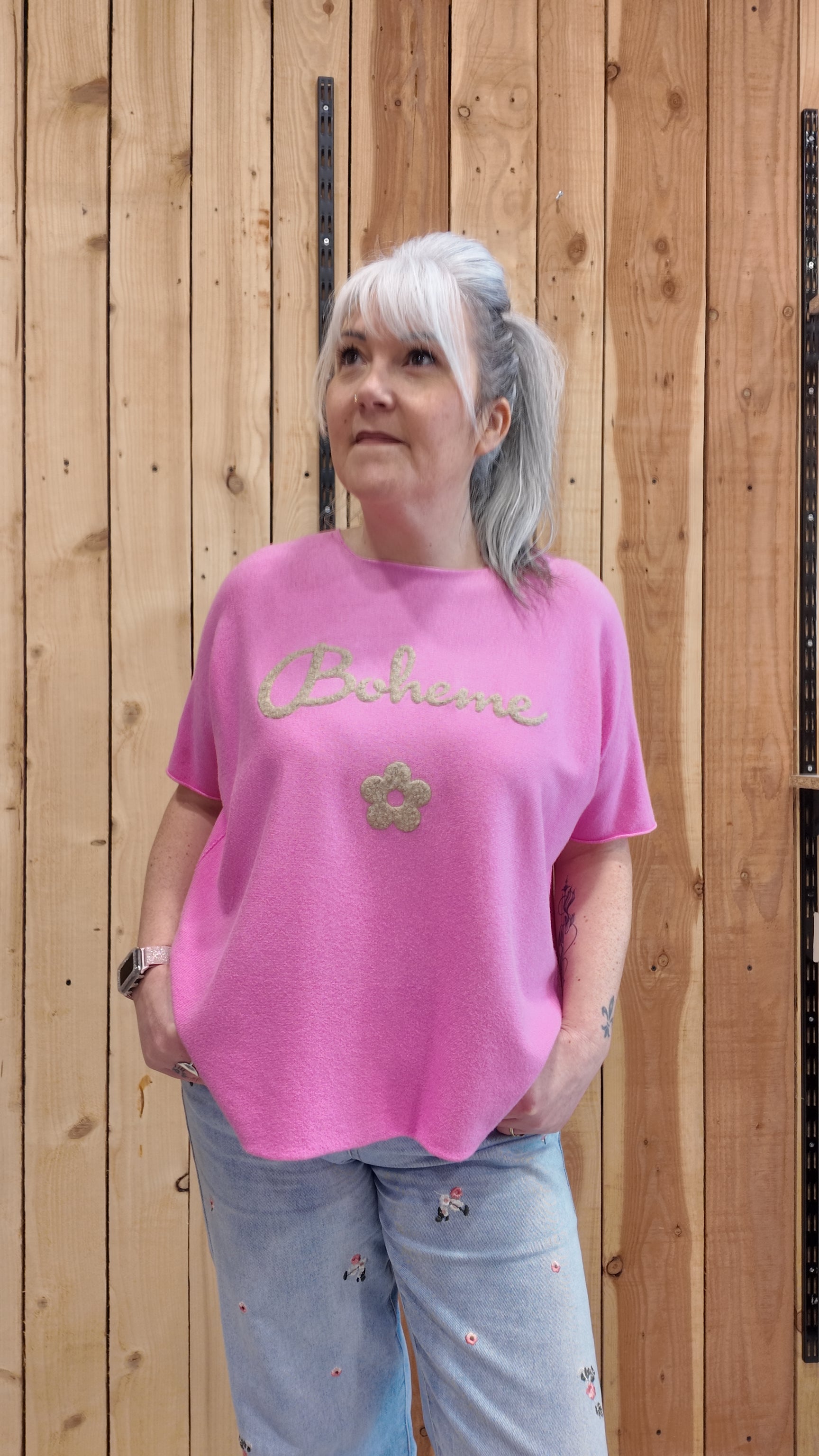 T-shirt bohème femme fuchsia avec écriture dorée