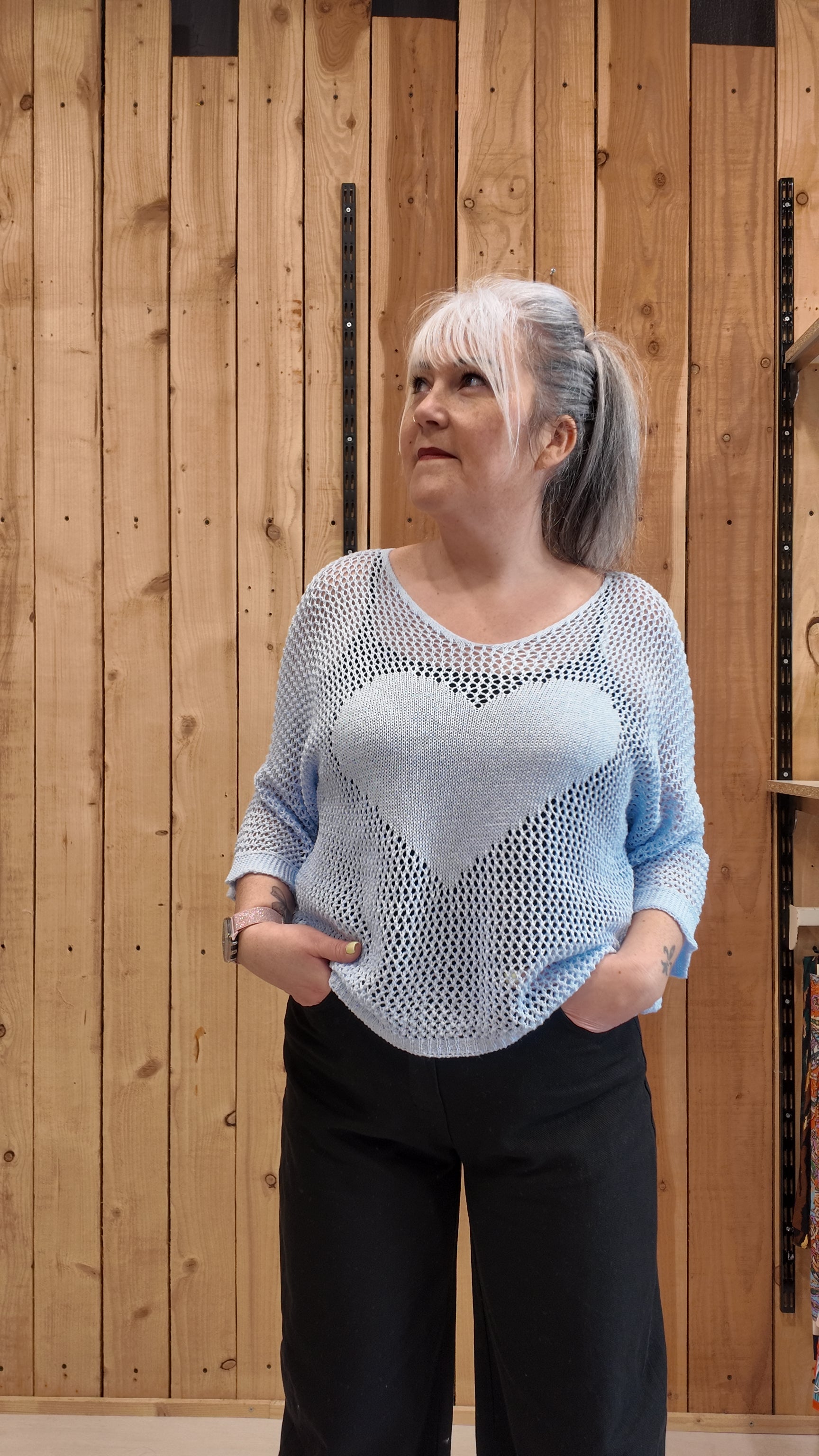 Pull filet bleu femme cœur coupe loose tendance printemps été