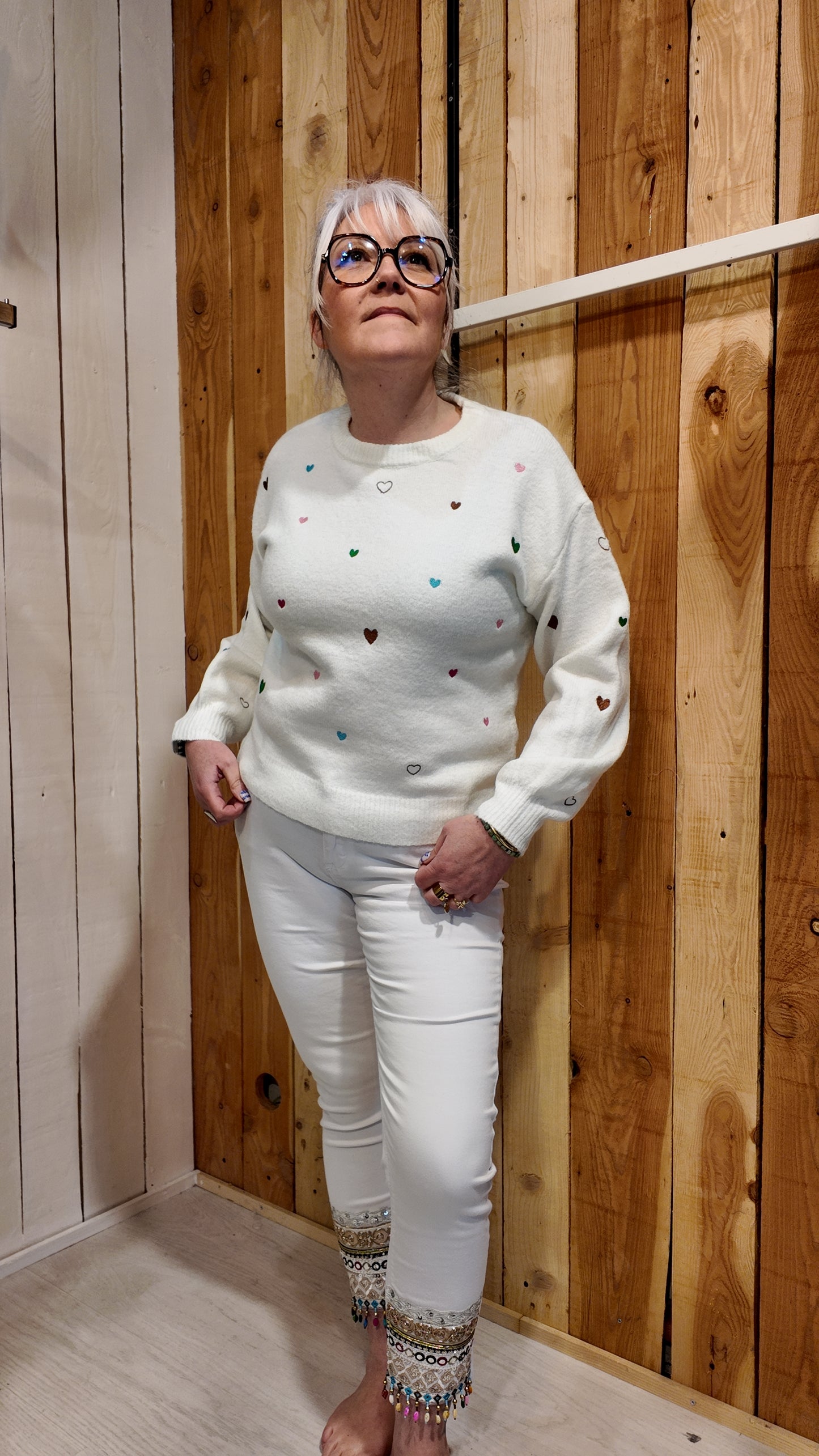 pull coeurs brodés ouvert et pleins multicouleurs 