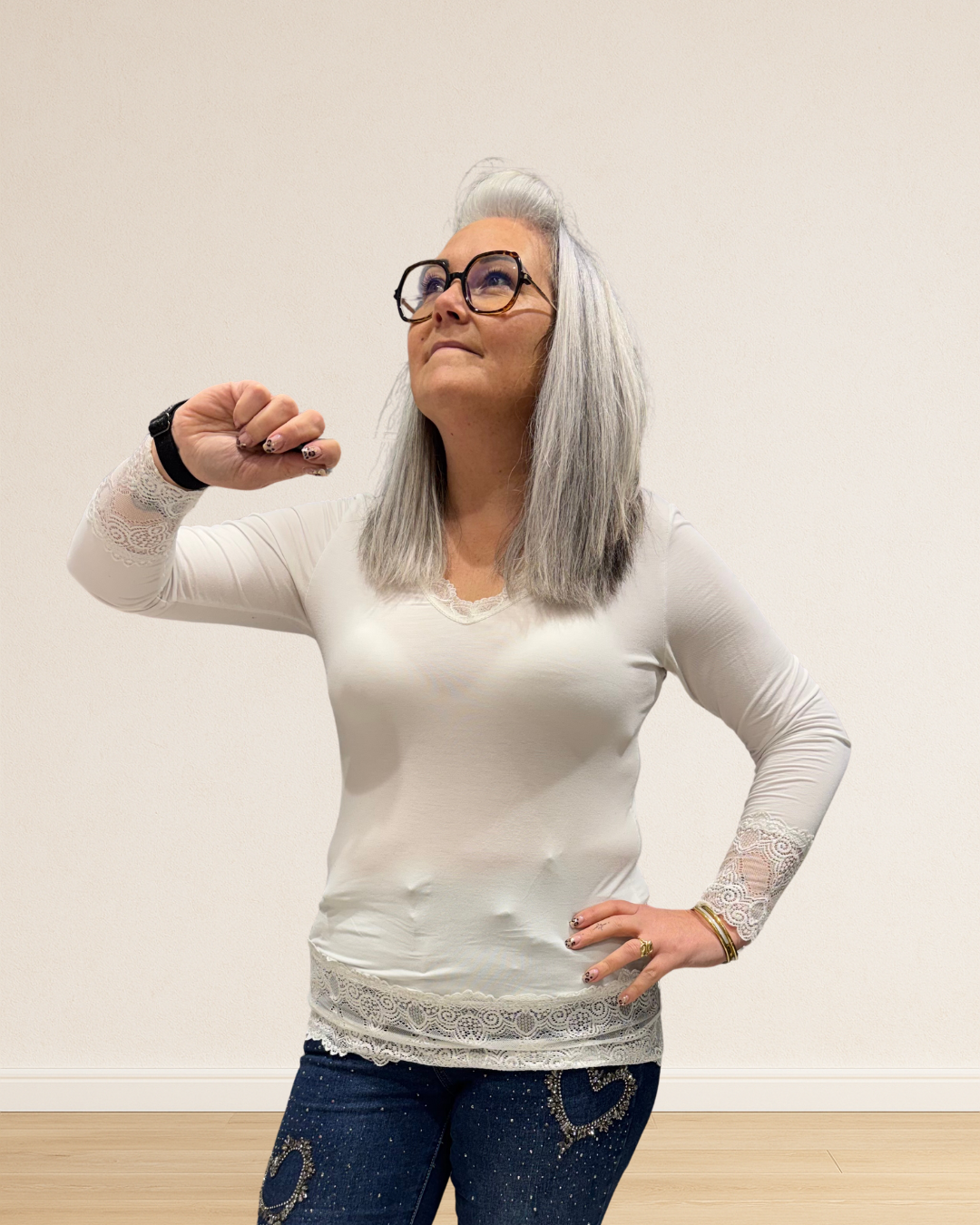 haut chaud avec détail dentelle 