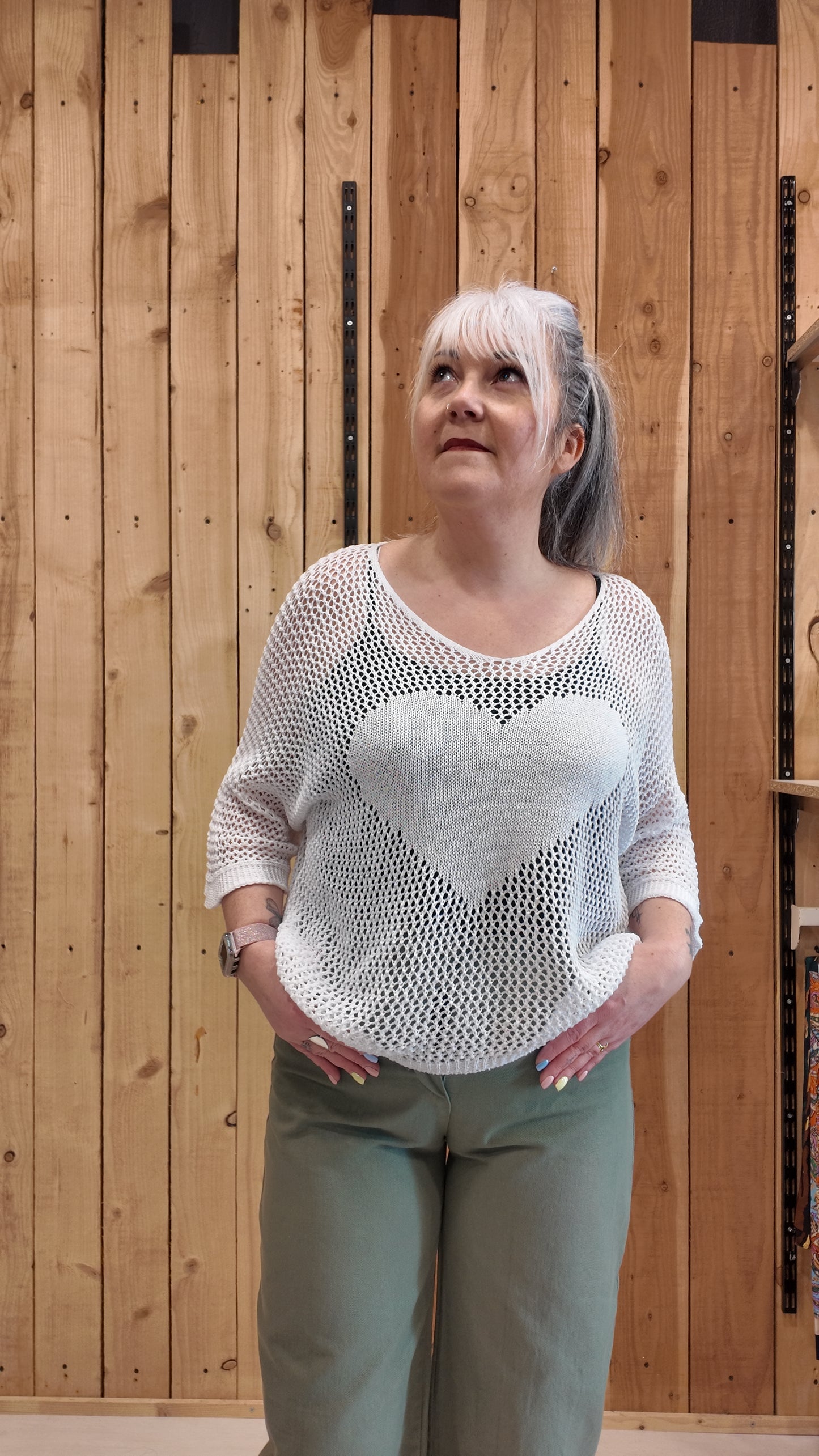 Pull maille filet femme motif cœur léger et confortable