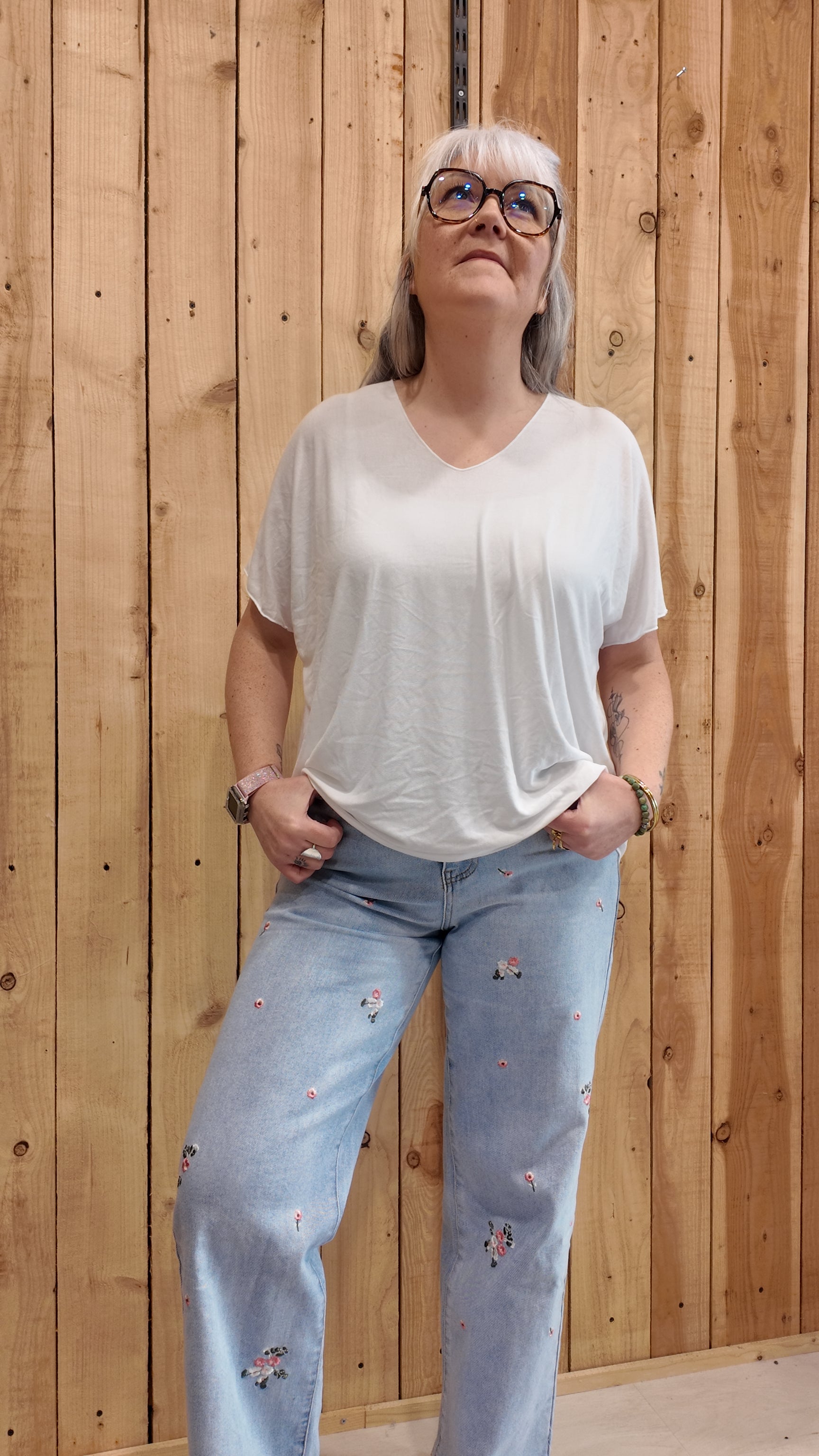 Tee-shirt blanc grande taille femme en viscose fluide, basique chic du 44 au 52