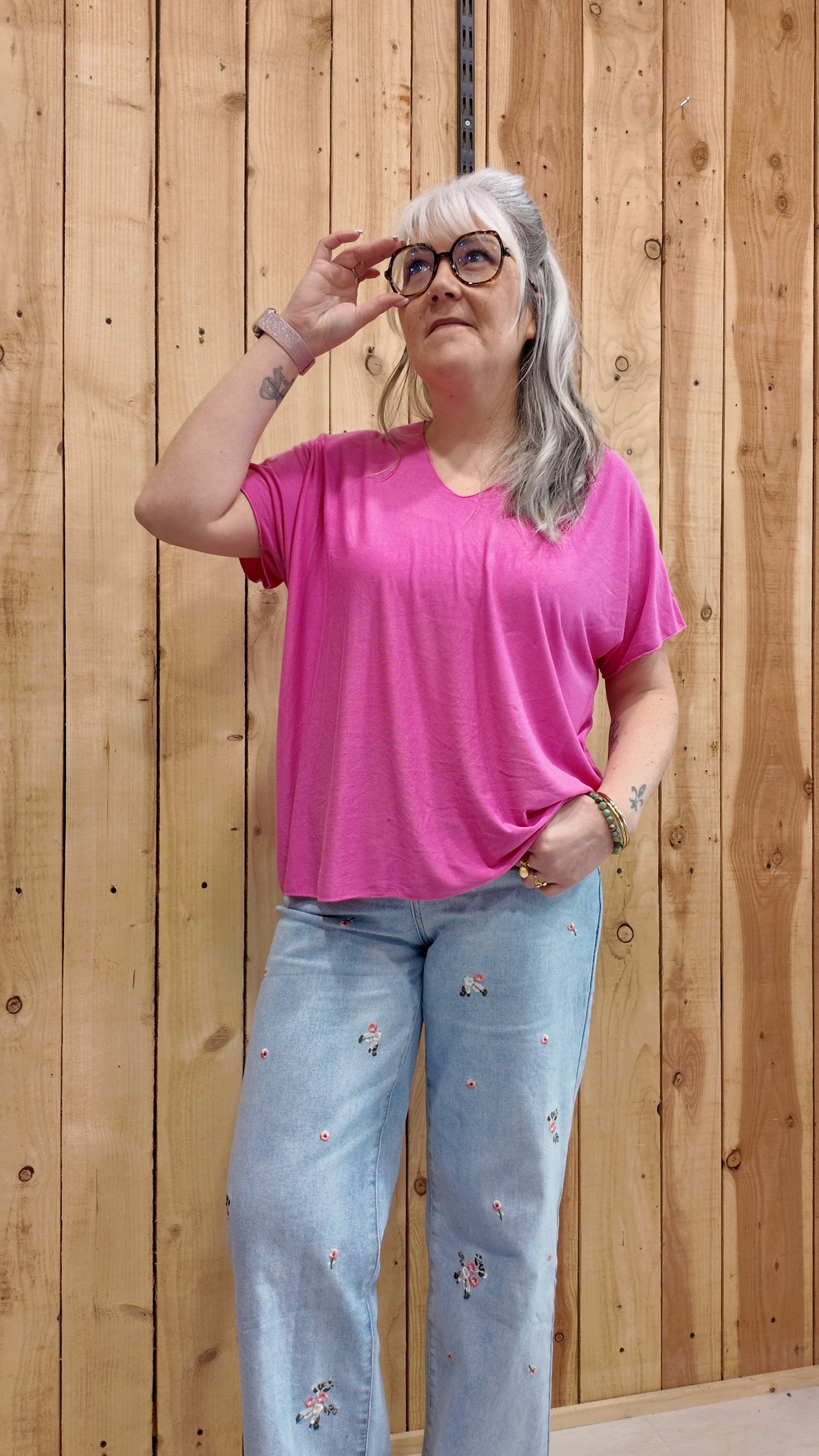 Tee-shirt femme grande taille en viscose fuchsia, coupe fluide taille unique jusqu’au 52