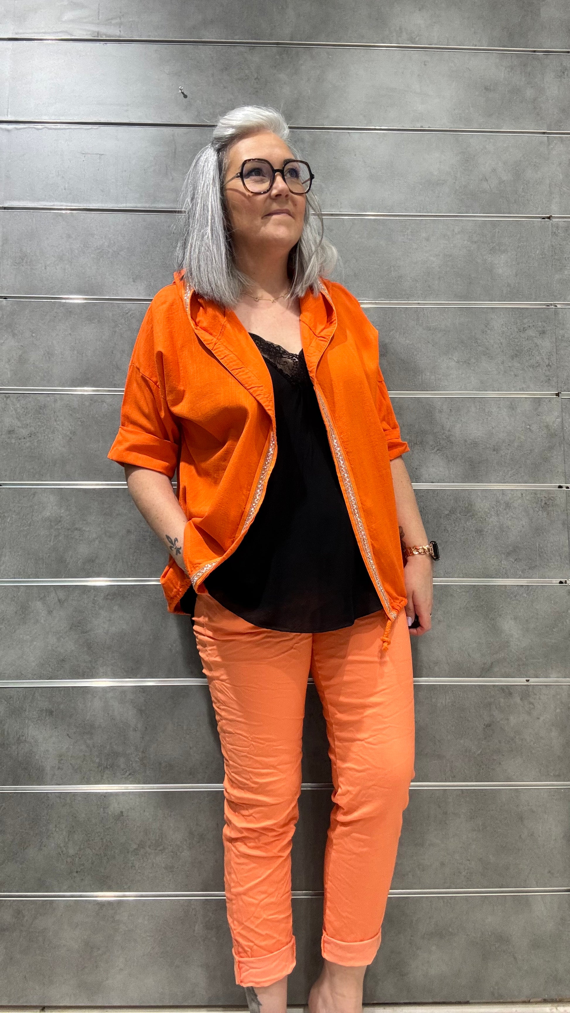 veste avec broderie dos